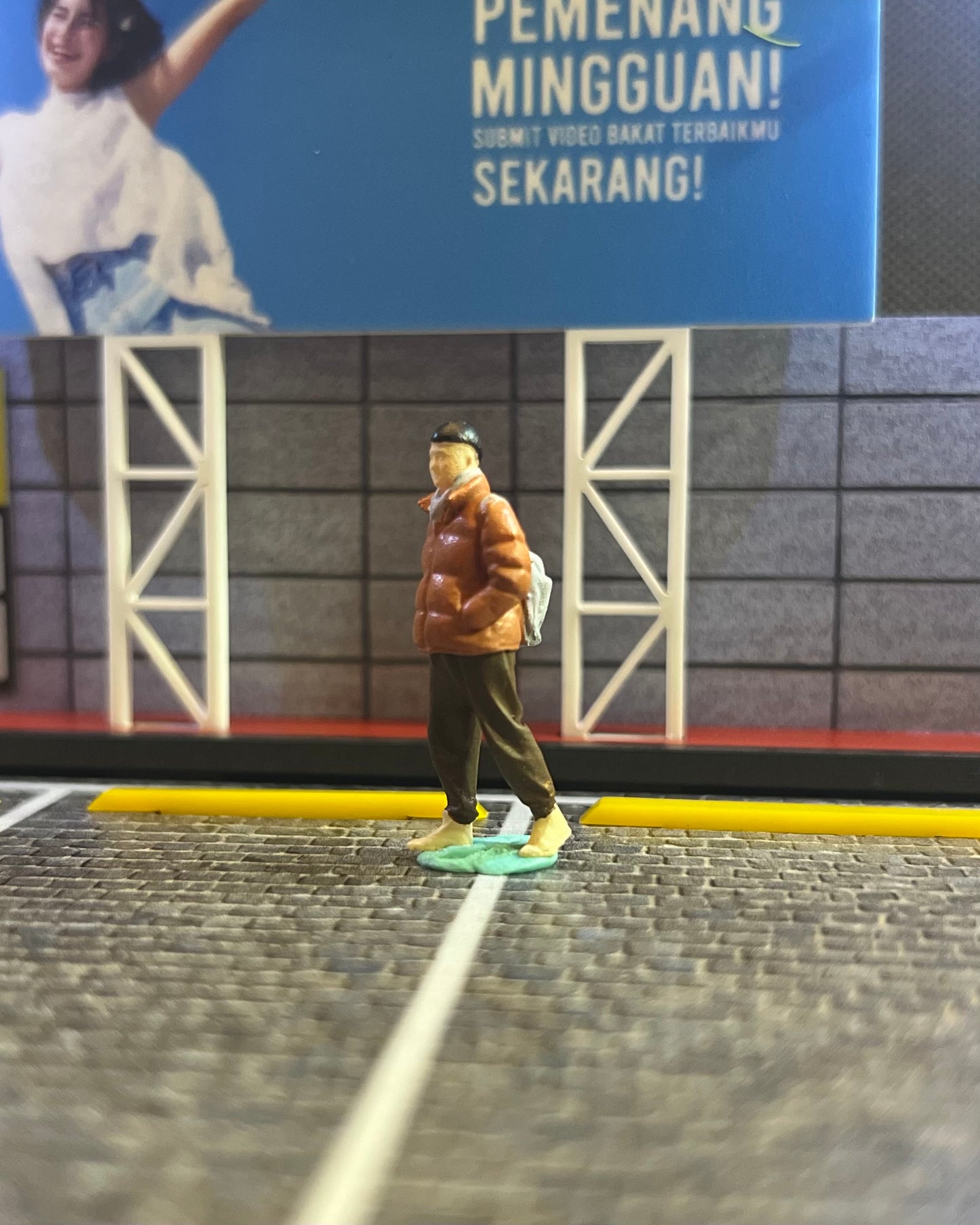 1:64 Male Miniature figure.