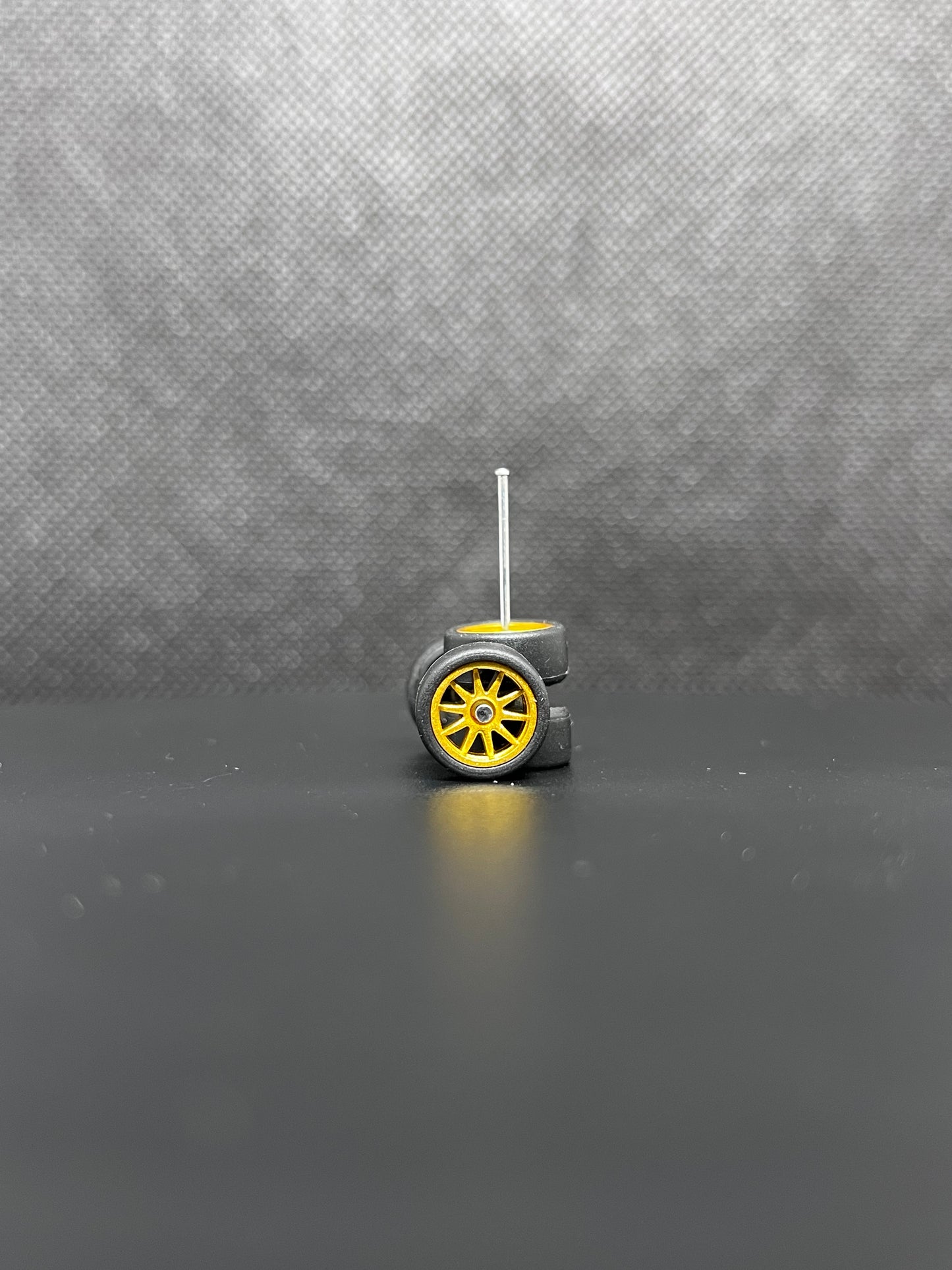 1:64 CE28 Wheels